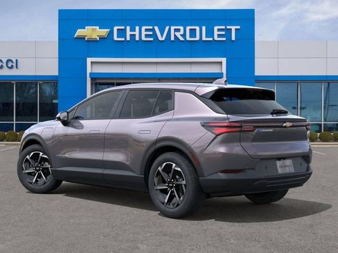 New 2026 Chevrolet Equinox EV LT image 3