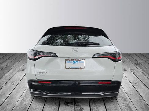 Certified 2023 Honda HR-V EX-L image 4