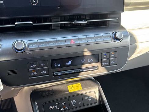 New 2026 Hyundai Kona SEL Premium image 24