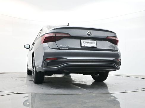Used 2023 Volkswagen Jetta SE FWD image 38