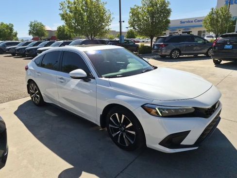 Certified 2024 Honda Civic EX-L image 10