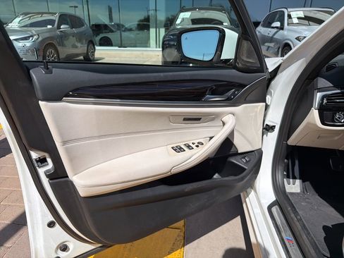 Used 2023 BMW 540i w/ Executive Package RWD image 9
