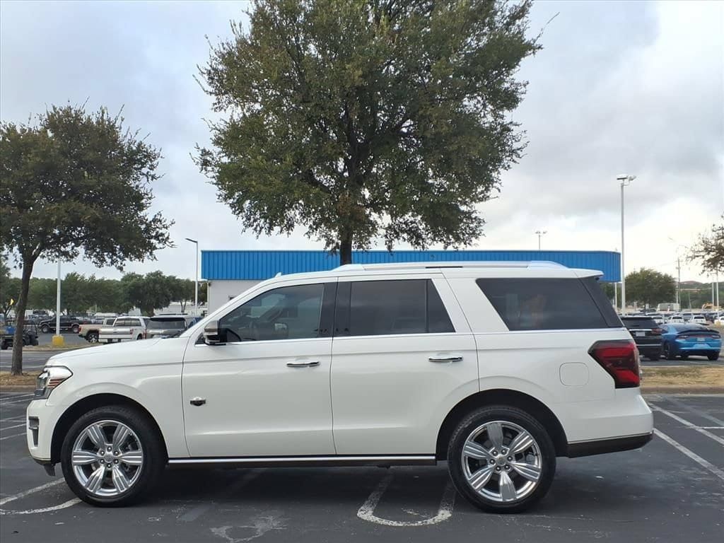 Used 2022 Ford Expedition King Ranch AWD/4WD image 9