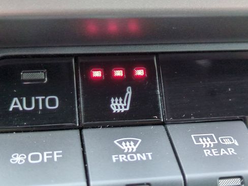 Used 2026 Toyota Camry SE w/ Multimedia Upgrade Package FWD image 22