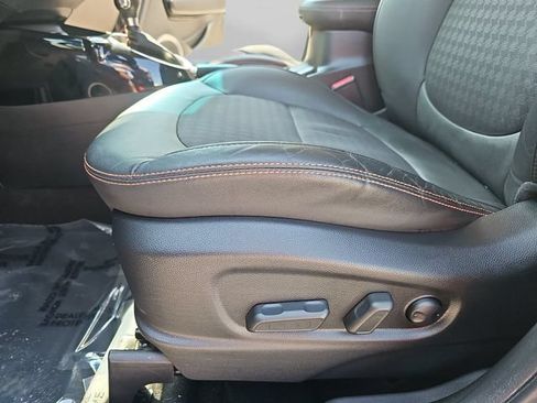 Used 2018 Kia Soul ! w/ Tech Package FWD image 25