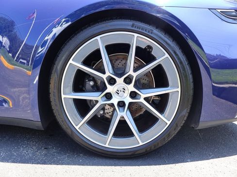 Certified 2025 Porsche 911 Carrera T RWD image 28