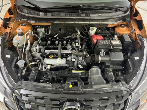 Used 2023 Nissan Kicks SR w/ SR Premium Package image 9