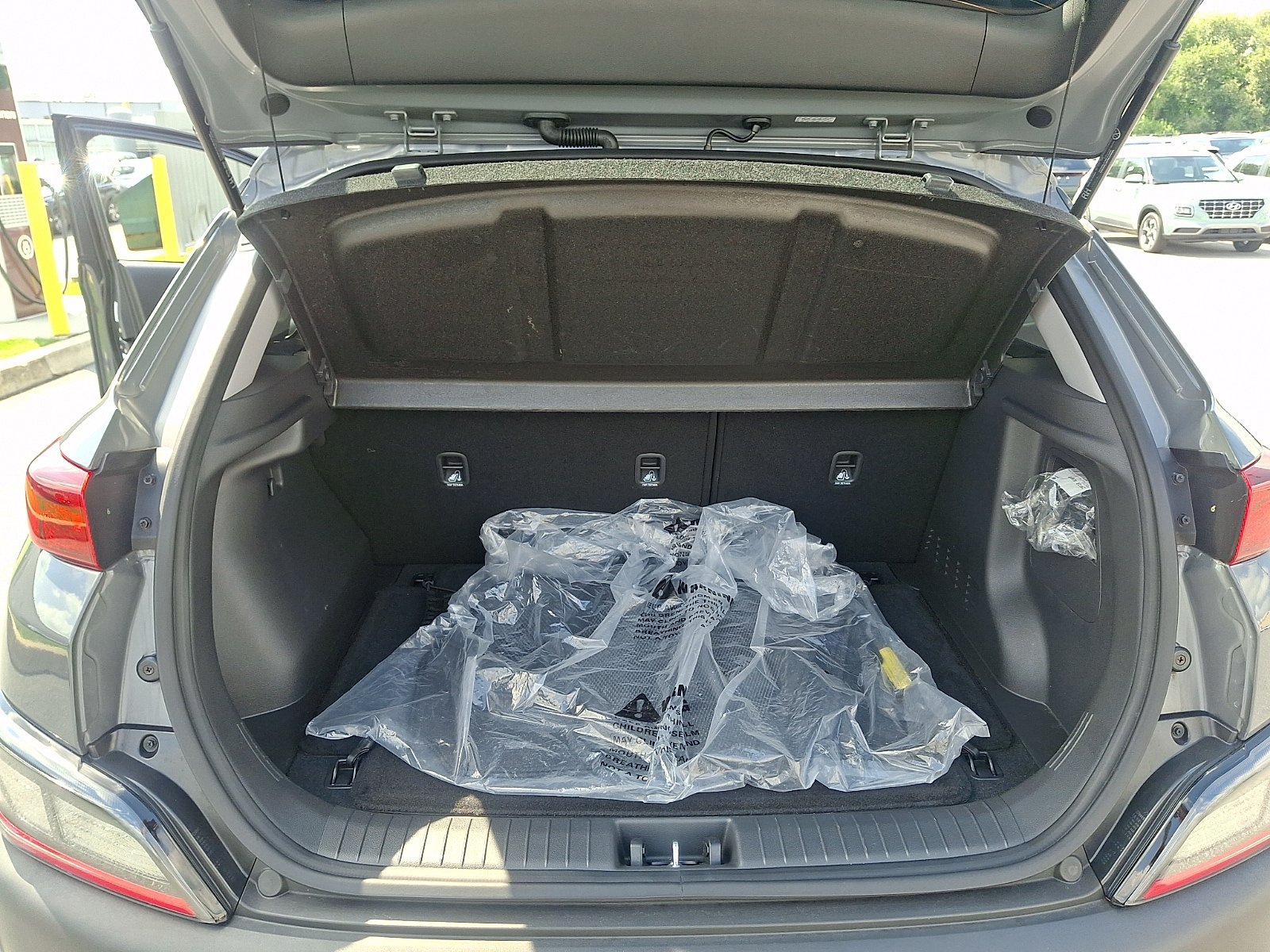 Used 2023 Hyundai Kona SEL w/ Cargo Package AWD/4WD image 29