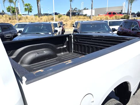 Certified 2025 RAM 2500 Big Horn AWD/4WD image 19