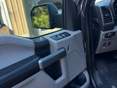 Used 2017 Ford F150 XLT w/ Equipment Group 301A Mid AWD/4WD image 41