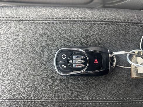Used 2025 Buick Encore GX Preferred AWD/4WD image 24