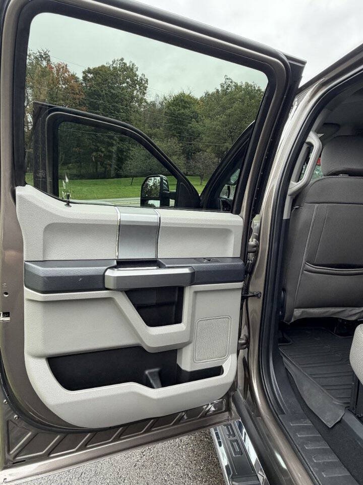 Used 2022 Ford F250 XLT w/ XLT Premium Package AWD/4WD image 34