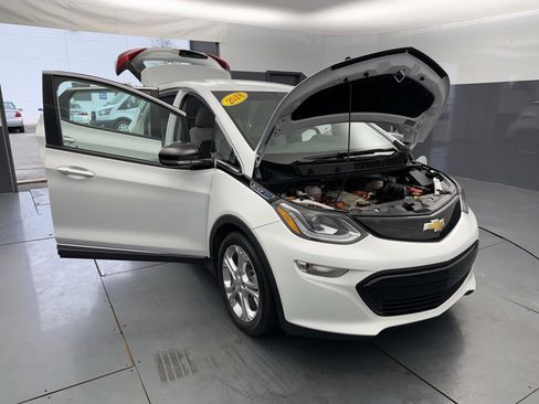 Used 2018 Chevrolet Bolt LT image 14