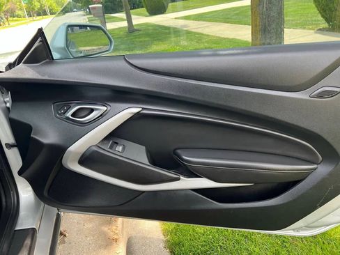 Used 2019 Chevrolet Camaro LT image 29