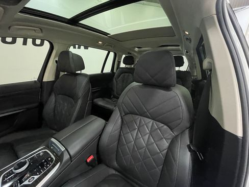 Used 2023 BMW X7 xDrive40i w/ Parking Assistance Package image 13