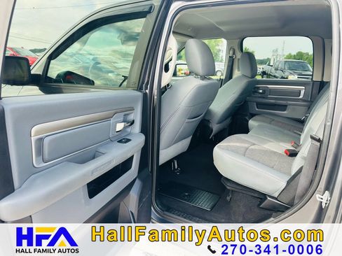 Used 2018 RAM 1500 Big Horn image 23