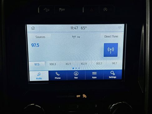 Used 2018 Ford F150 XLT w/ Equipment Group 302A Luxury AWD/4WD image 19