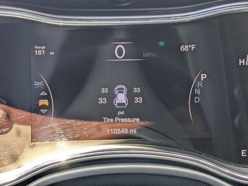 Used 2017 Jeep Grand Cherokee Altitude image 9