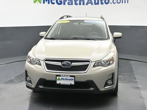 Used 2017 Subaru Crosstrek 2.0i Premium AWD/4WD image 6