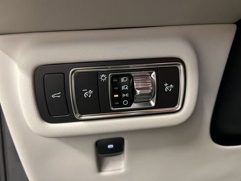 New 2026 Lincoln Nautilus Premier image 26