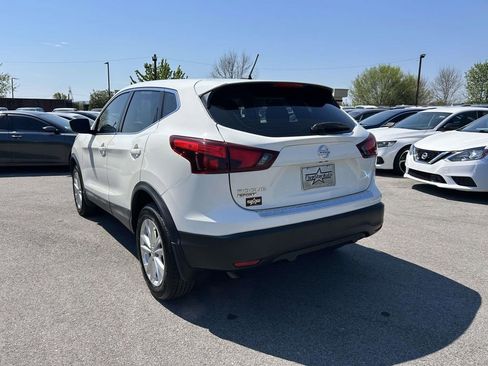 Used 2017 Nissan Rogue Sport S w/ S Appearance Package image 5