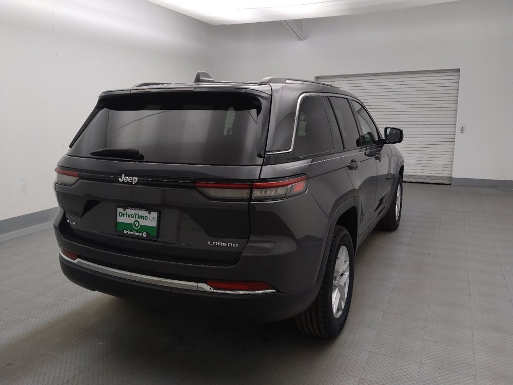Used 2023 Jeep Grand Cherokee Laredo w/ Luxury Tech Group I AWD/4WD image 7