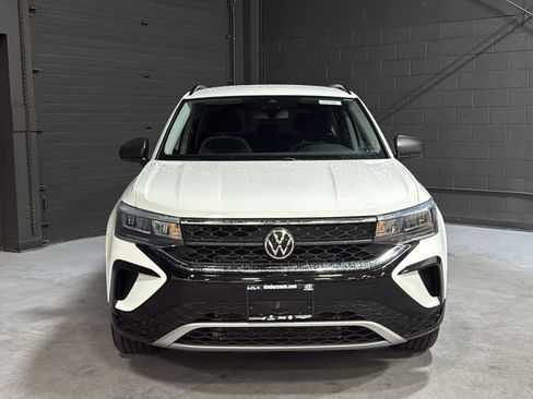 Used 2022 Volkswagen Taos S w/ IQ Drive S Package AWD/4WD image 2