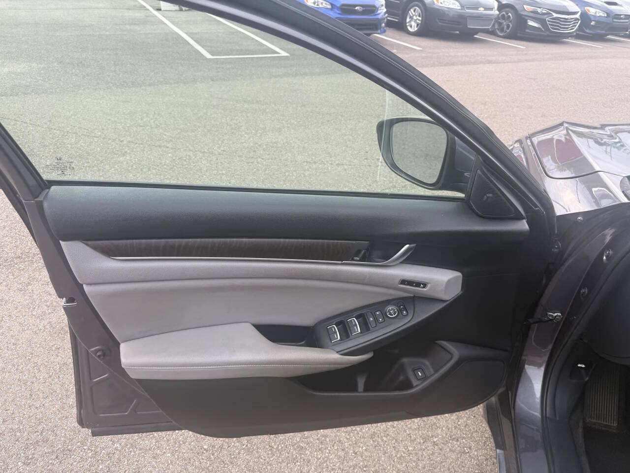 Used 2018 Honda Accord EX-L image 18