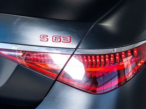 Used 2024 Mercedes-Benz S 63 AMG S image 32
