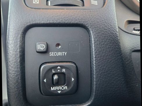 Used 2002 Lexus SC 430 Convertible image 27