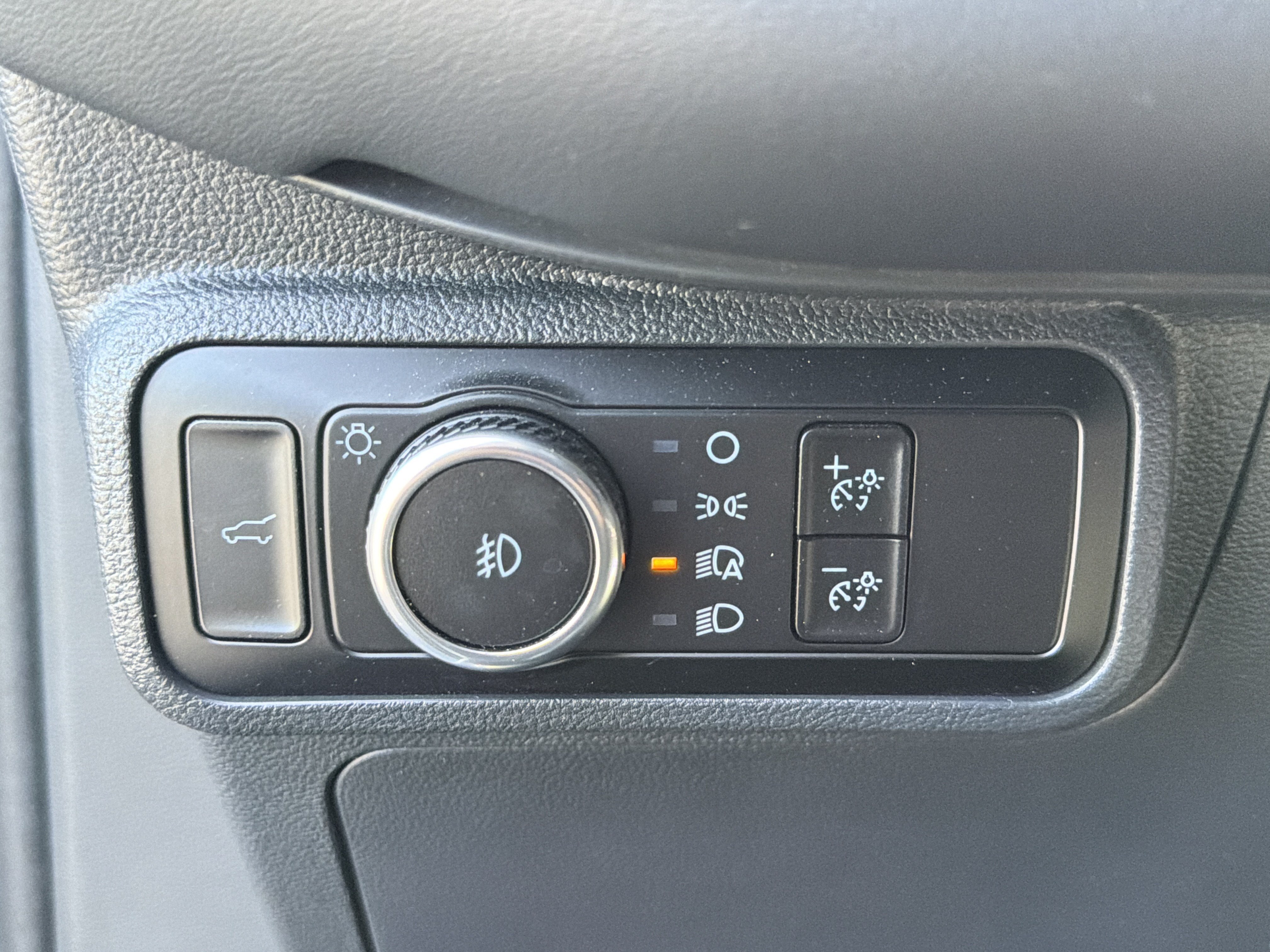 Used 2025 Ford Explorer ST w/ Sun And Sound Package AWD/4WD image 29