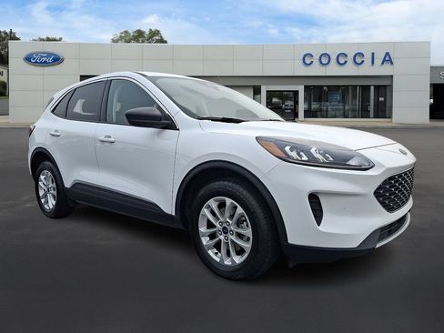 Certified 2022 Ford Escape SE w/ Convenience Package AWD/4WD image 3
