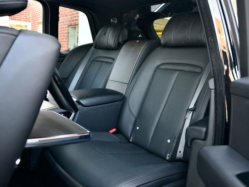 Used 2019 Rolls-Royce Cullinan image 6