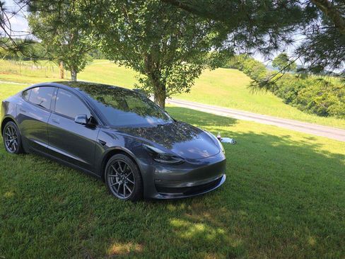 Used 2021 Tesla Model 3 Long Range AWD/4WD image 2