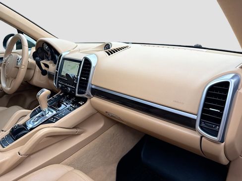 Used 2014 Porsche Cayenne Diesel image 30