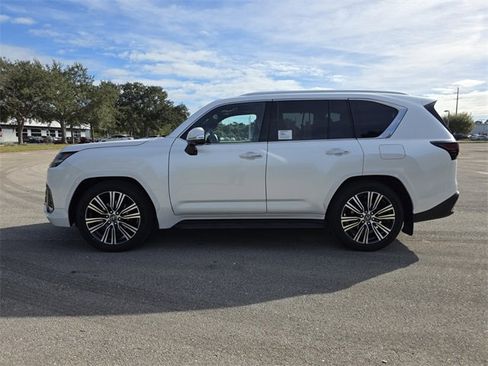 New 2026 Lexus LX 600 4WD w/ Luxury Package image 6