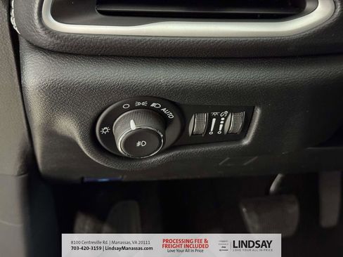 New 2026 Chrysler Pacifica Select image 30