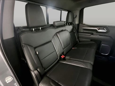 Used 2023 GMC Sierra 1500 SLT AWD/4WD image 20