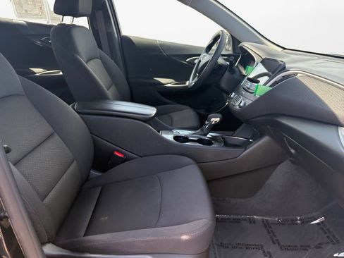 Used 2024 Chevrolet Malibu LT FWD image 17