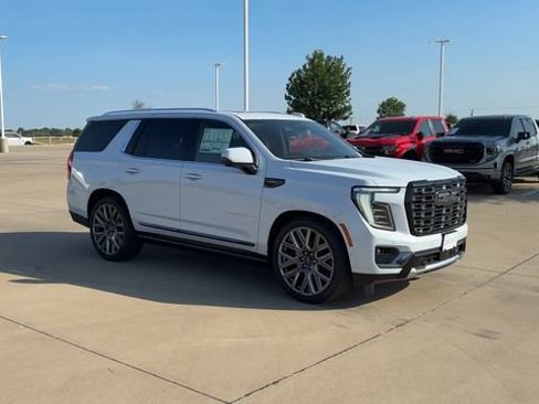 New 2026 GMC Yukon Denali Ultimate AWD/4WD image 2