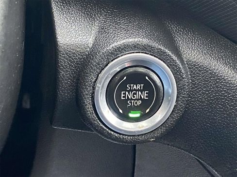 Used 2021 Chevrolet TrailBlazer RS w/ Sun and Liftgate Package image 24