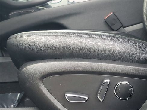 Certified 2022 Lincoln Nautilus AWD w/ Premium Package image 15