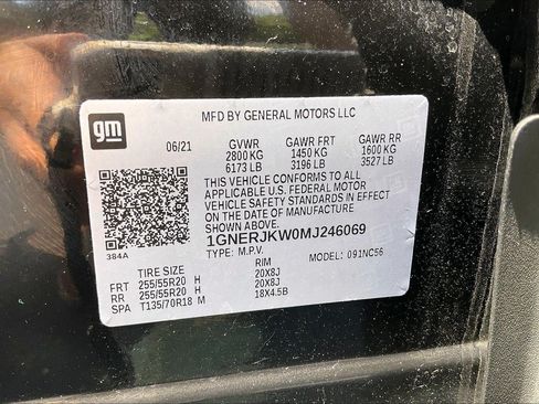 Used 2021 Chevrolet Traverse RS w/ LPO, Floor Liner Package FWD image 33