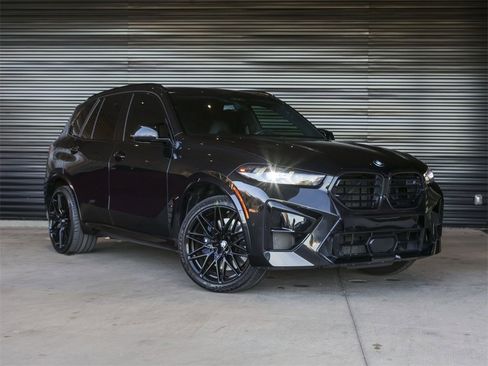 Used 2025 BMW X5 M Competition w/ Executive Package image 9