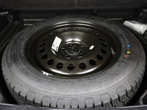 Used 2023 Jeep Compass Trailhawk w/ Trailhawk Elite Group image 28