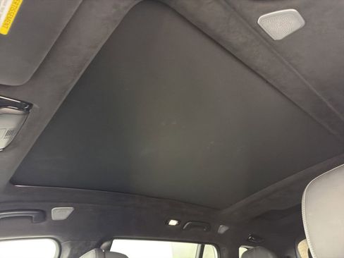 Used 2024 BMW X7 M60i w/ Executive Package image 42