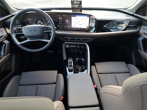 New 2025 Audi Q5 2.0T Premium Plus image 24