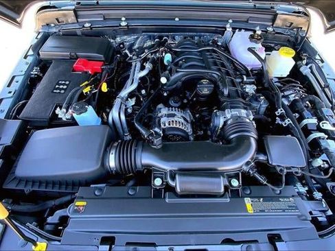 New 2026 Jeep Gladiator Sport image 38