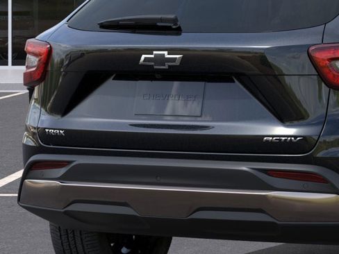 New 2025 Chevrolet Trax ACTIV w/ Sunroof Package image 48