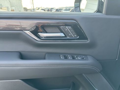 New 2026 GMC Yukon XL Elevation image 13